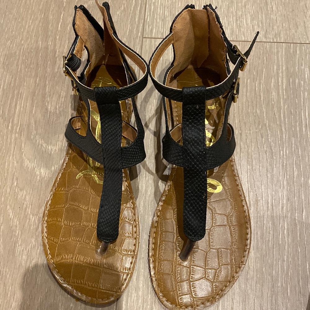 Black gladiator sandals
